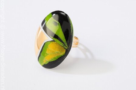 Vlinder Collectie groen en goud ovaal porseleinen ring