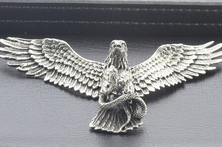 Zilveren Adelaar met slang beweegbare vleugels XL ketting hanger