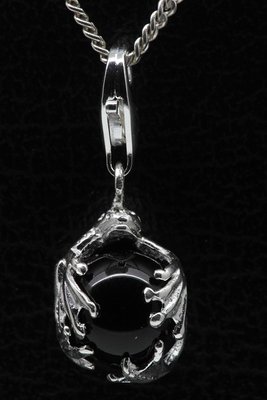 Zilveren Kikker op onyx bal hanger en/of bedel