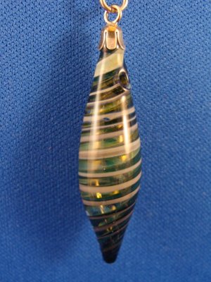 Parfum ketting hanger Pine in glas handgeblazen