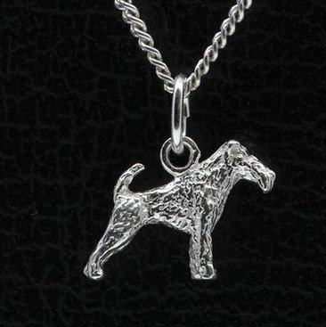 Zilveren Fox terrier draadhaar ketting hanger - klein