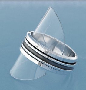 Zilveren Ring met smalle losse geoxideerde binnenring