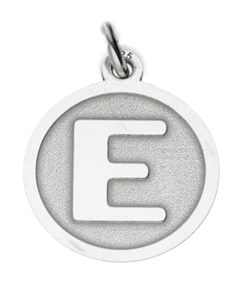 Zilveren Letter E rond mat en glans kettinghanger